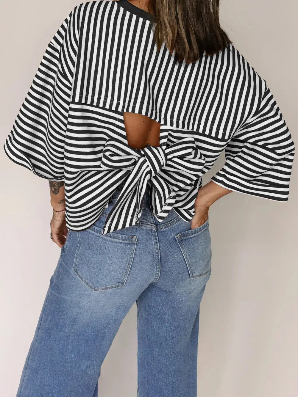 Stripe Bow cutout back drop shoulder loose tee PRE ORDER