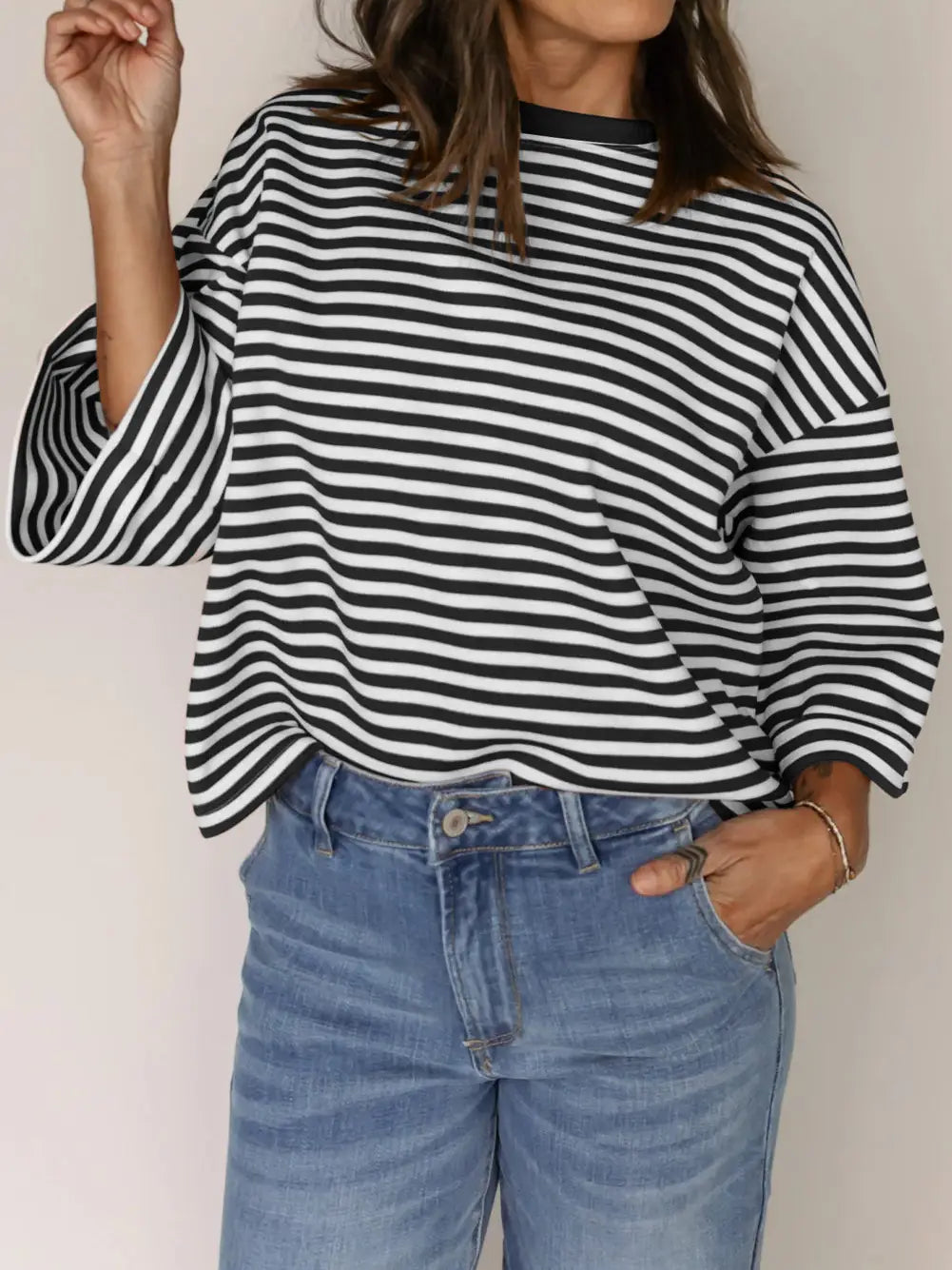 Stripe Bow cutout back drop shoulder loose tee PRE ORDER